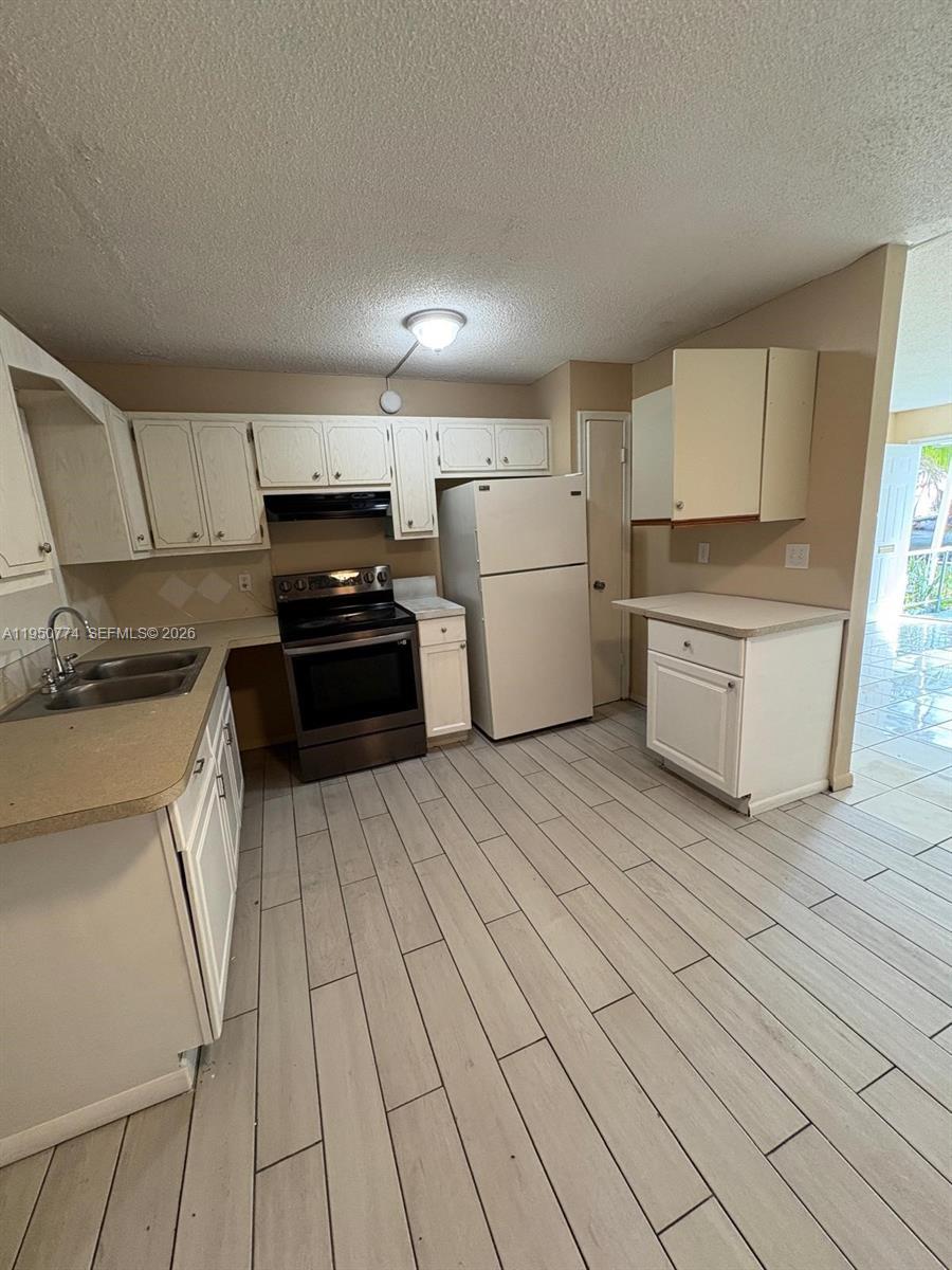6311 SW 8th St, North Lauderdale FL 33068 photo 3