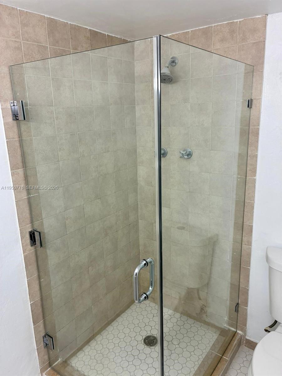 1450 NE 191st St # 205, Miami FL 33179 photo 4