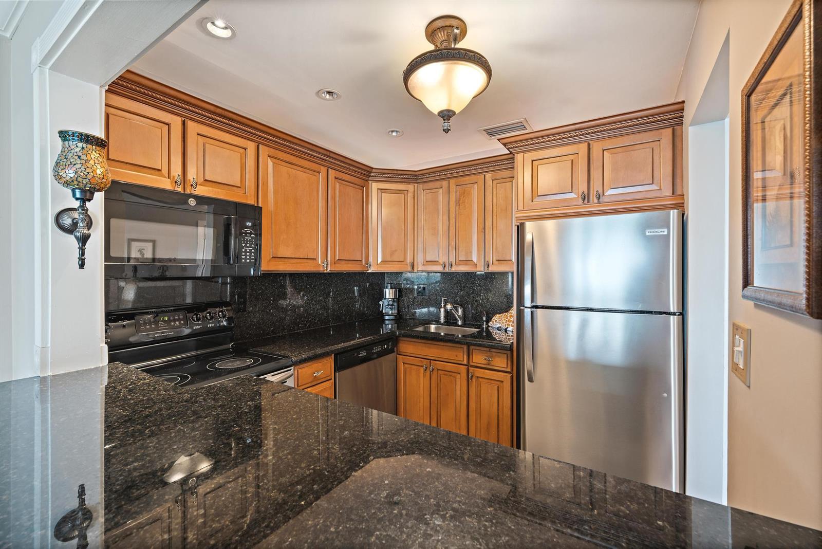 400 Wilma Circle # 309, Riviera Beach FL 33404 photo 4