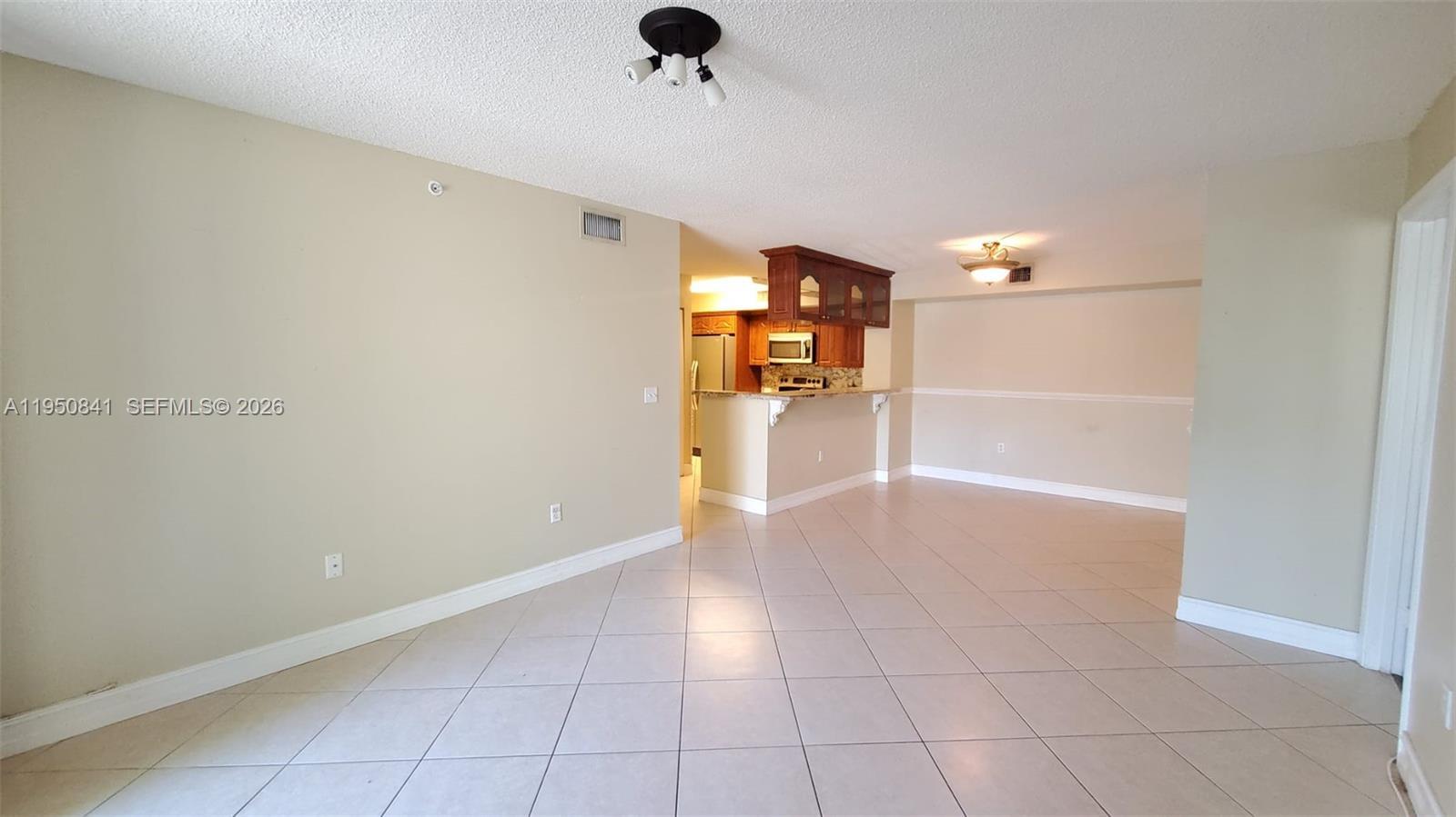577 SW 111th Ln # 203, Pembroke Pines FL 33025 photo 3