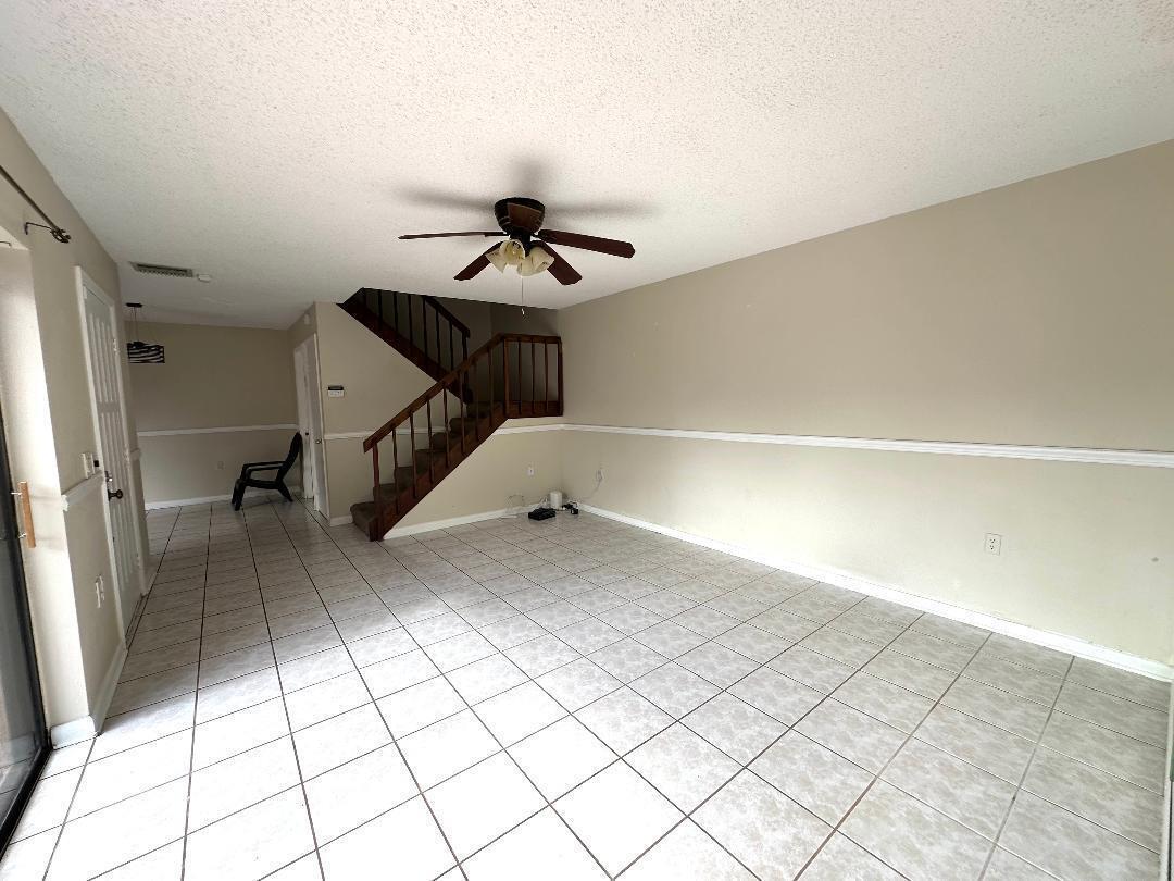 1006 10th Lane, FL 33463 photo 5