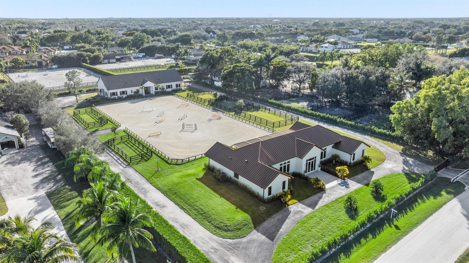 2889 Appaloosa Trail, Wellington FL 33414 photo 2