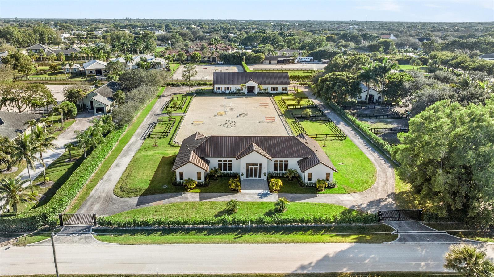 2889 Appaloosa Trail, Wellington FL 33414 photo 3
