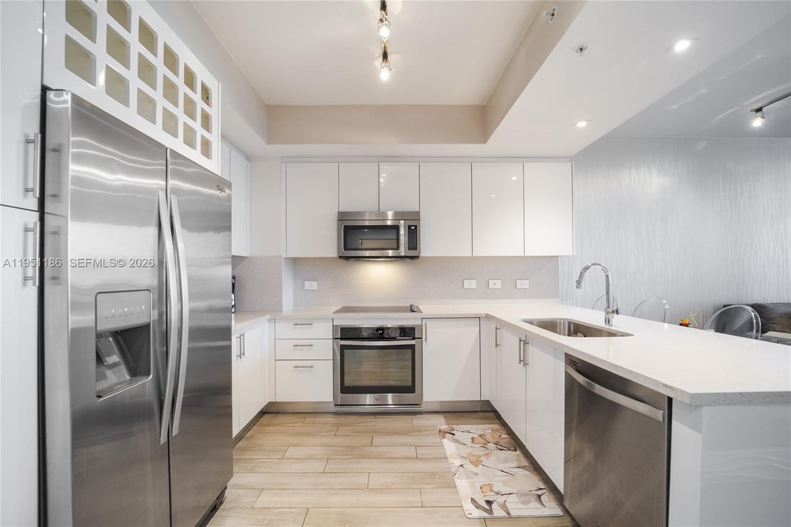 999 SW 1st Ave # 1208, Miami FL 33130 photo 5