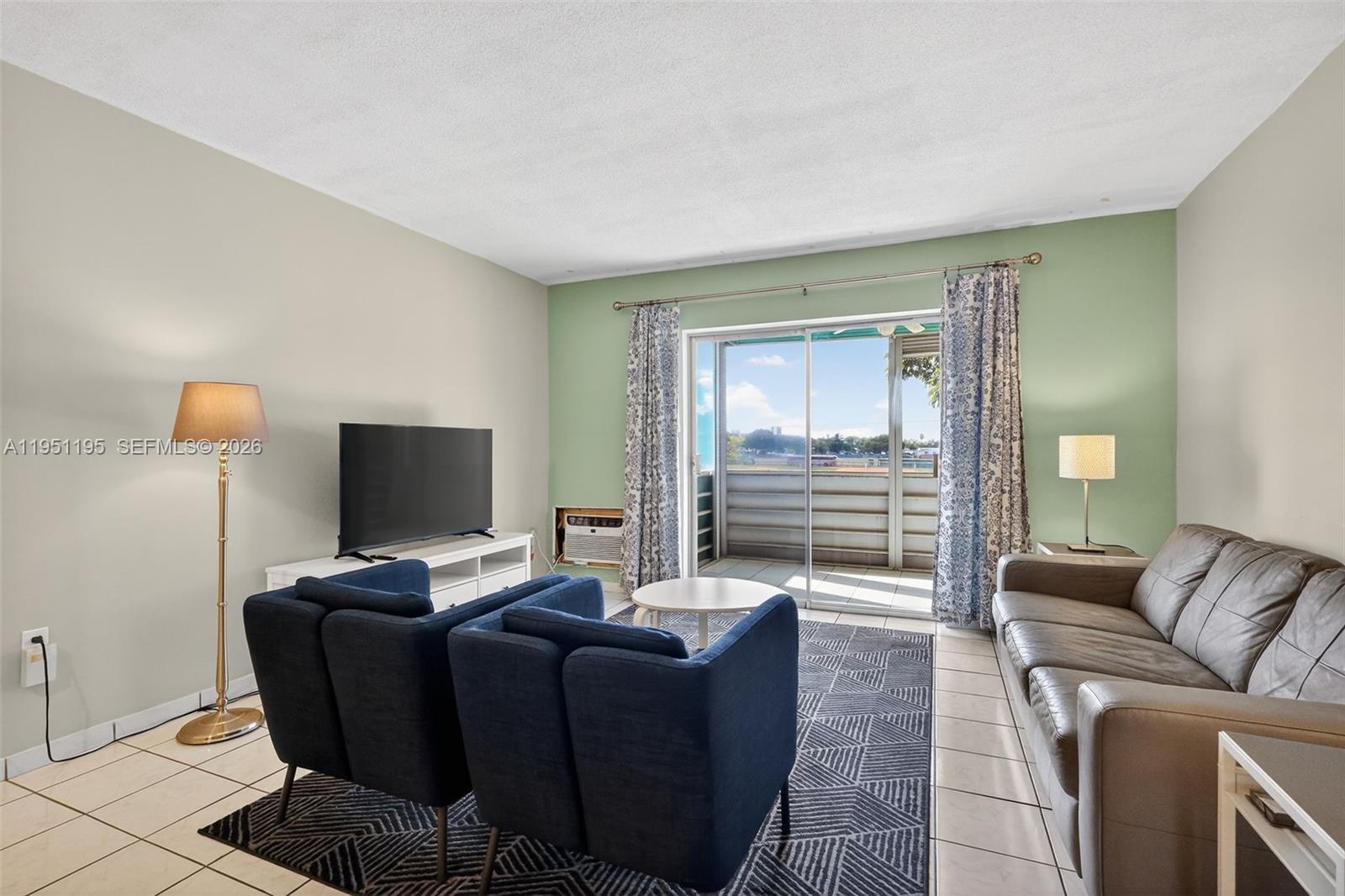 17001 NE 13th Ave # 201, Miami FL 33162 photo 2