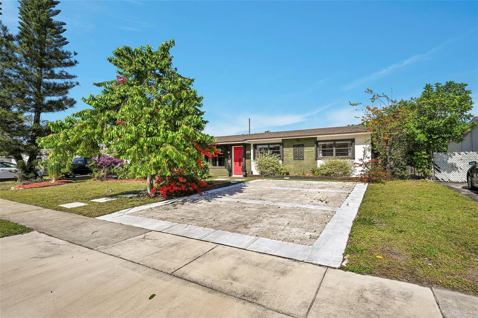 6881 SW 2nd Street, Pembroke Pines FL 33023 photo 3