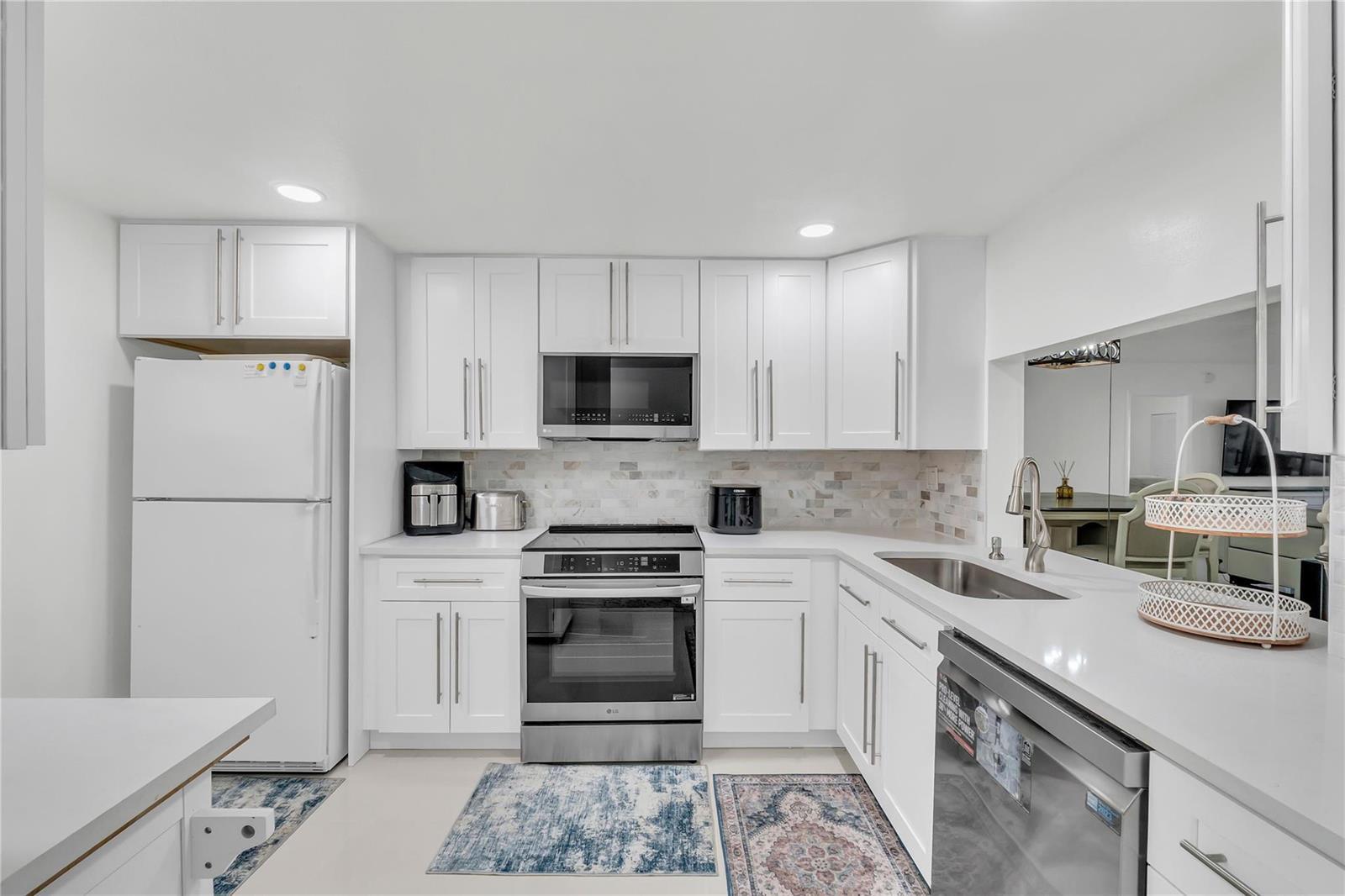 3920 Inverrary Boulevard # C, Lauderhill FL 33319 photo 3