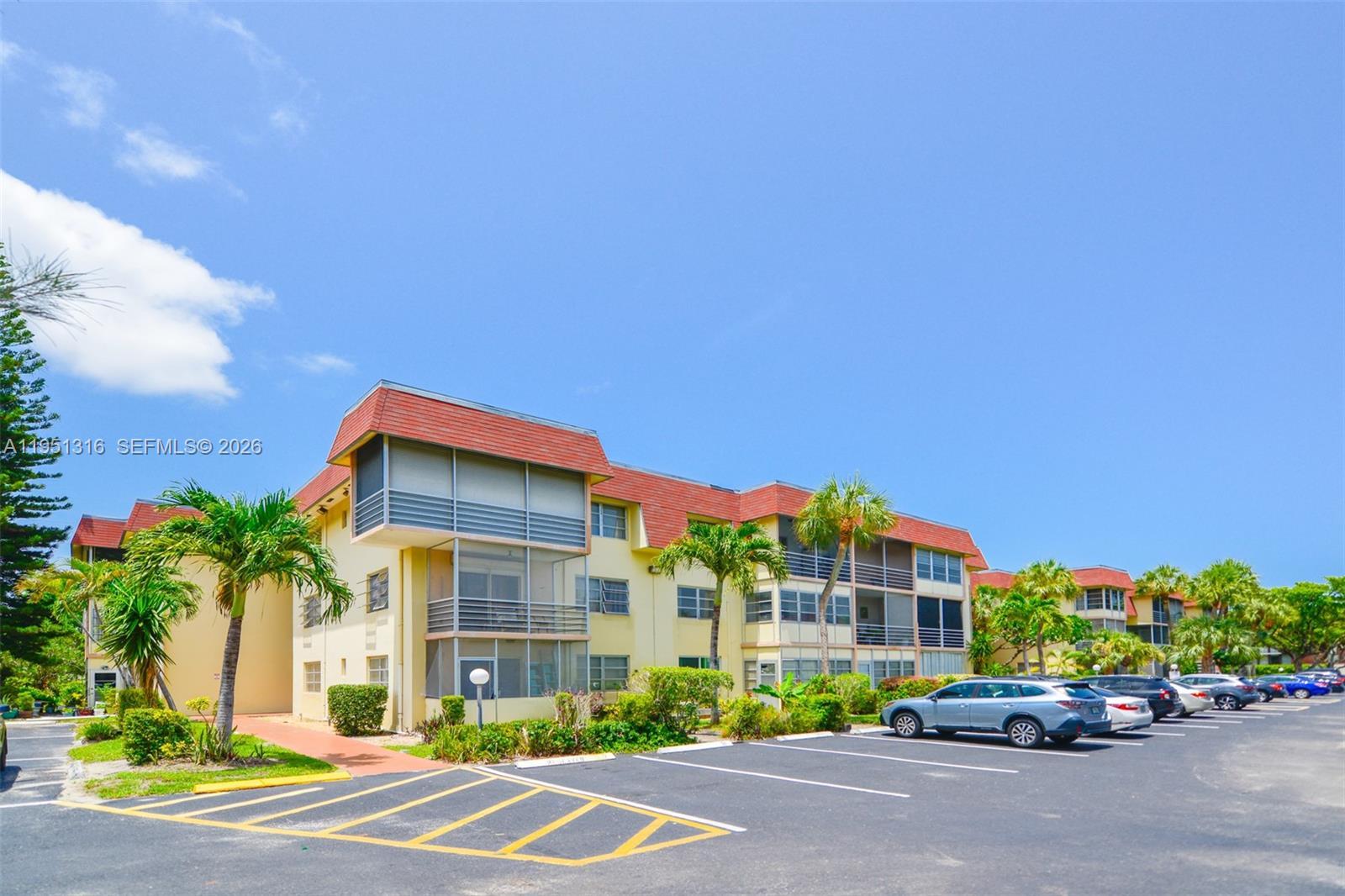 3071 NW 47th Ter # 321, Lauderdale Lakes FL 33313 photo 3