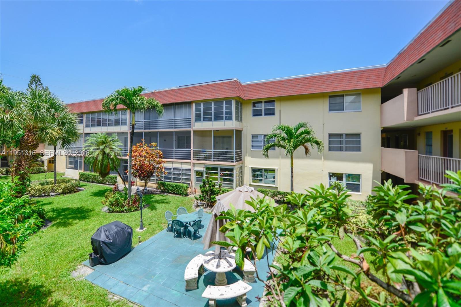 3071 NW 47th Ter # 321, Lauderdale Lakes FL 33313