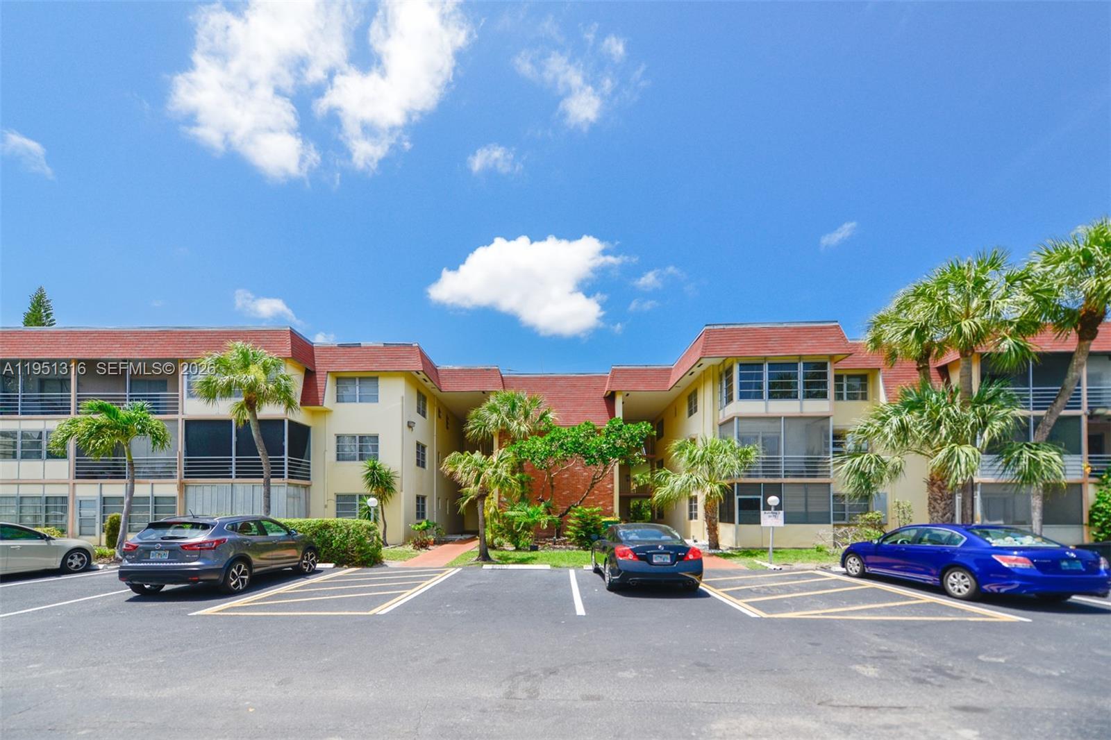 3071 NW 47th Ter # 321, Lauderdale Lakes FL 33313 photo 4
