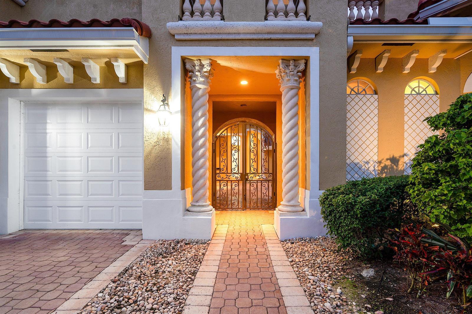 7077 Via Mediterrania, Boca Raton FL 33433 photo 2