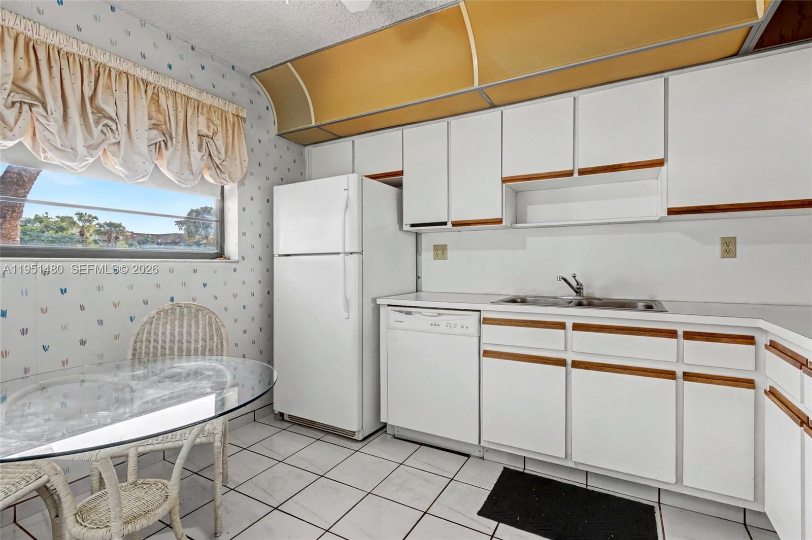 6085 N Sabal Palm Blvd # 208, Tamarac FL 33319 photo 4