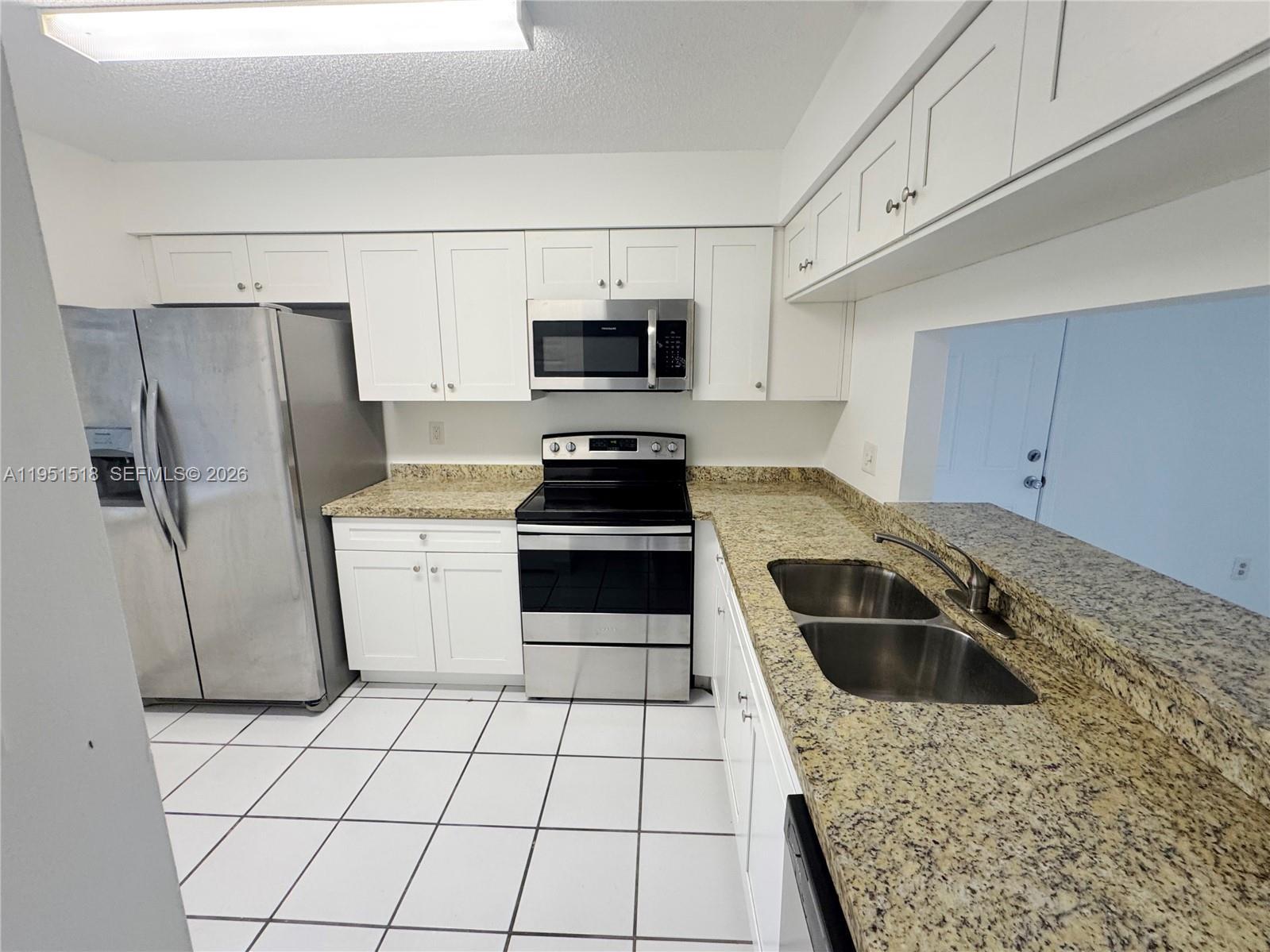 9140 SW 148th Ct, Miami FL 33196 photo 4