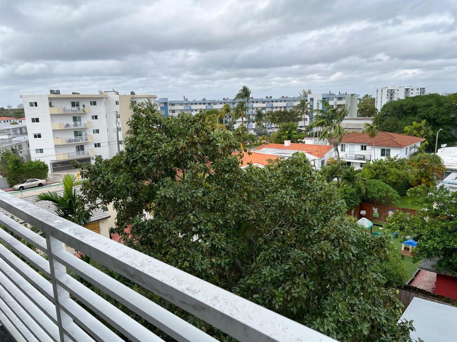 7800 Carlyle Avenue # 5E, Miami Beach FL 33141