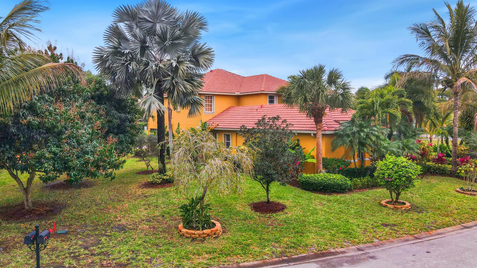465 NW Dover Court, Port St. Lucie FL 34983 photo 3