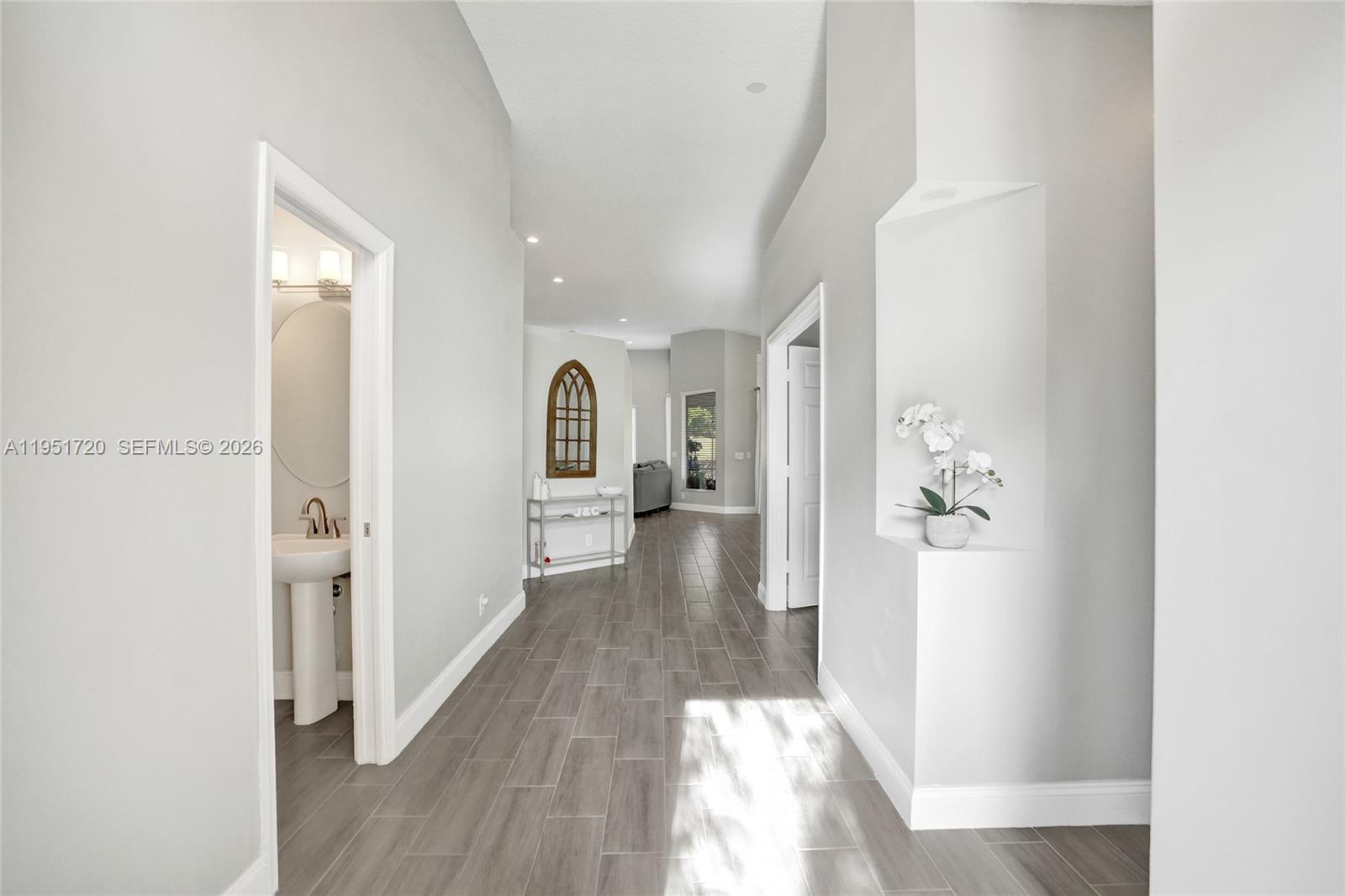 8795 NW 76th Pl, Tamarac FL 33321 photo 4