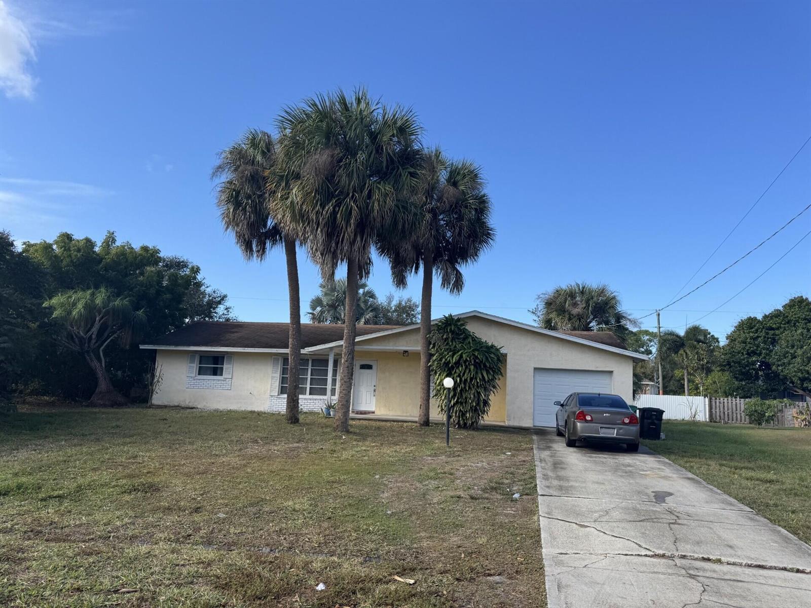 2434 SE Sidonia Street, Port St. Lucie FL 34952