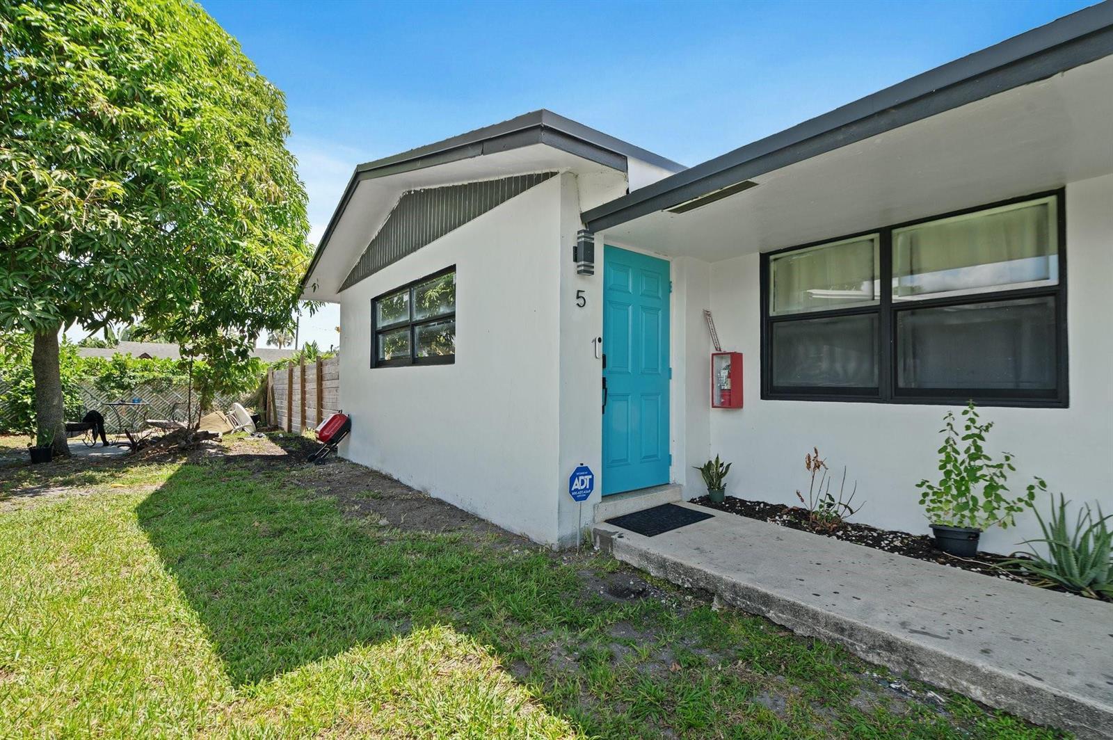 739 NE 13th Court, Fort Lauderdale FL 33304 photo 3