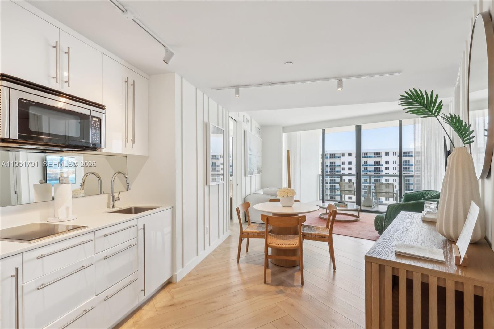 2201 Collins Ave # 1511, Miami Beach FL 33139 photo 3