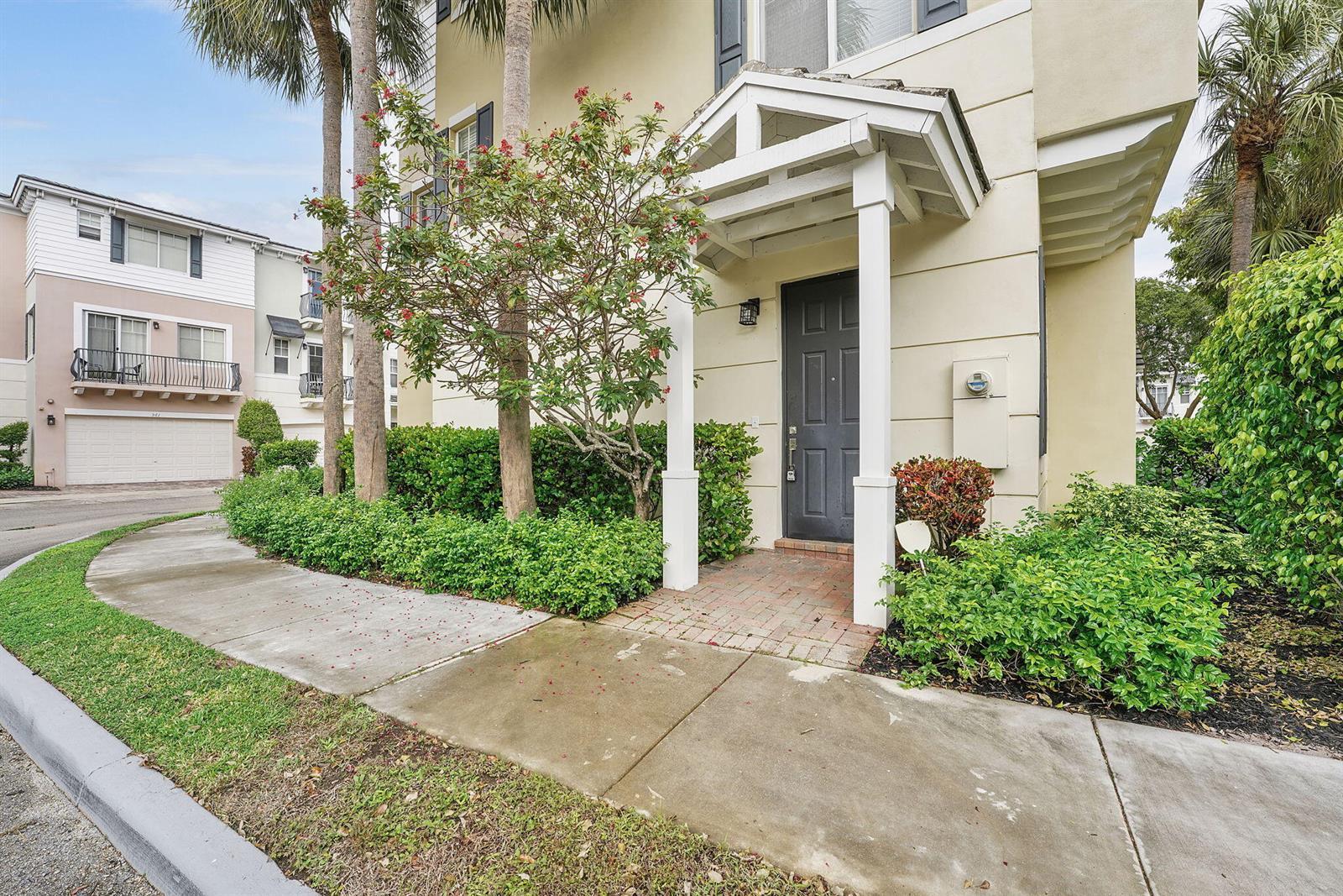 560 NW 39th Circle # 560, Boca Raton FL 33431 photo 2
