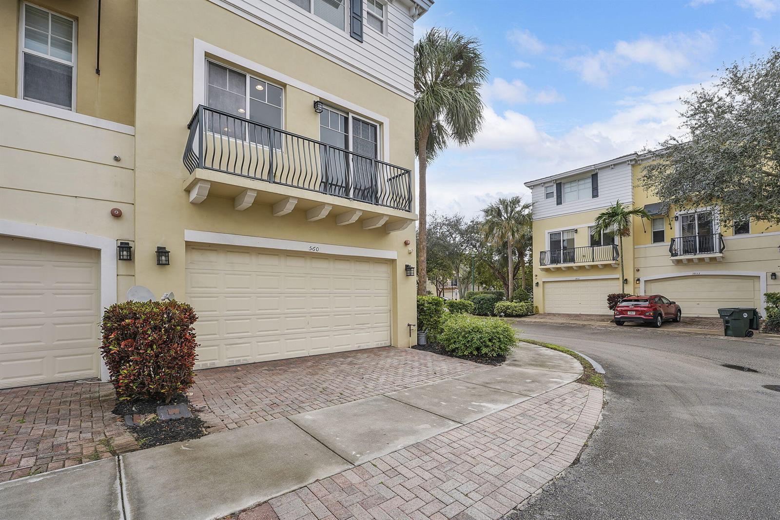 560 NW 39th Circle # 560, Boca Raton FL 33431 photo 4