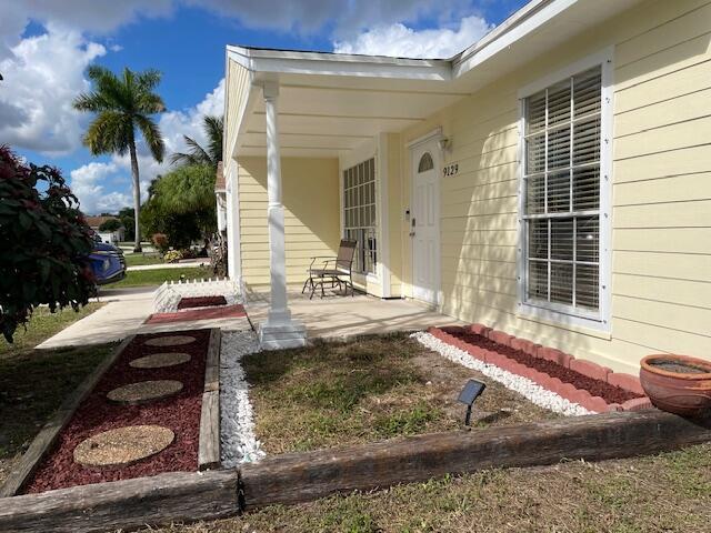 9129 Carma Drive, Boynton Beach FL 33472 photo 4