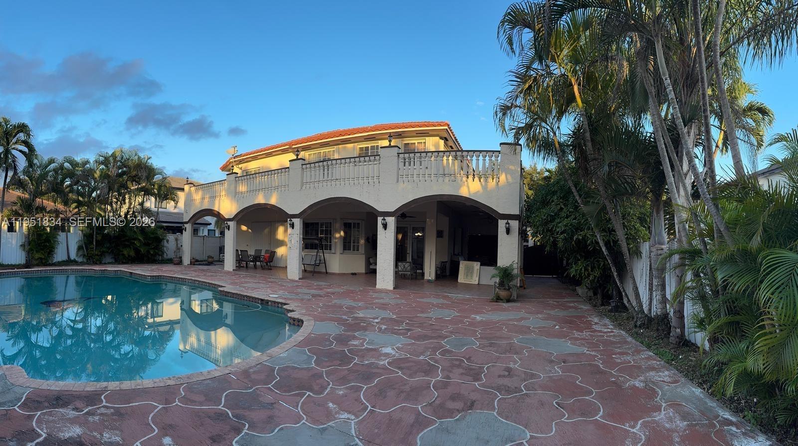 16750 NW 78th Ave, Miami Lakes FL 33016 photo 2