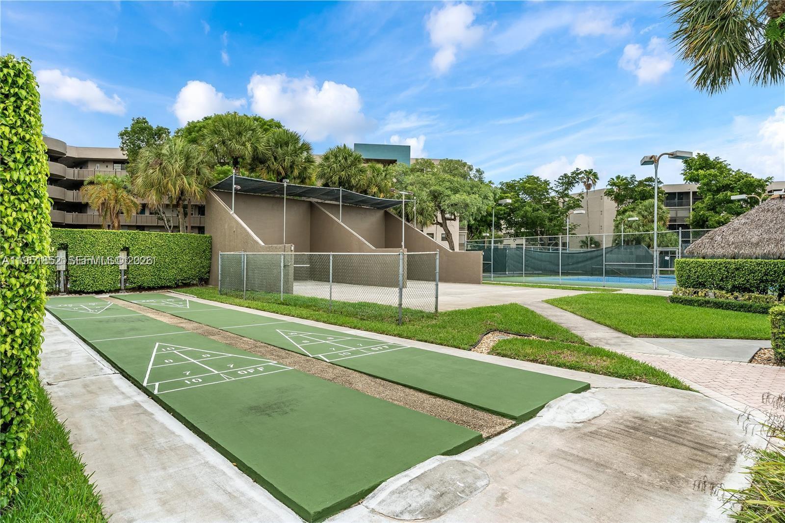 1100 Colony Point Cir # 518, Pembroke Pines FL 33026 photo 5