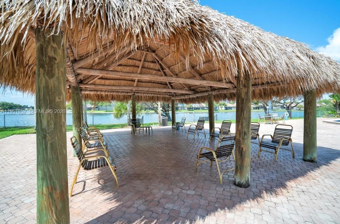 1100 Colony Point Cir # 518, Pembroke Pines FL 33026 photo 4
