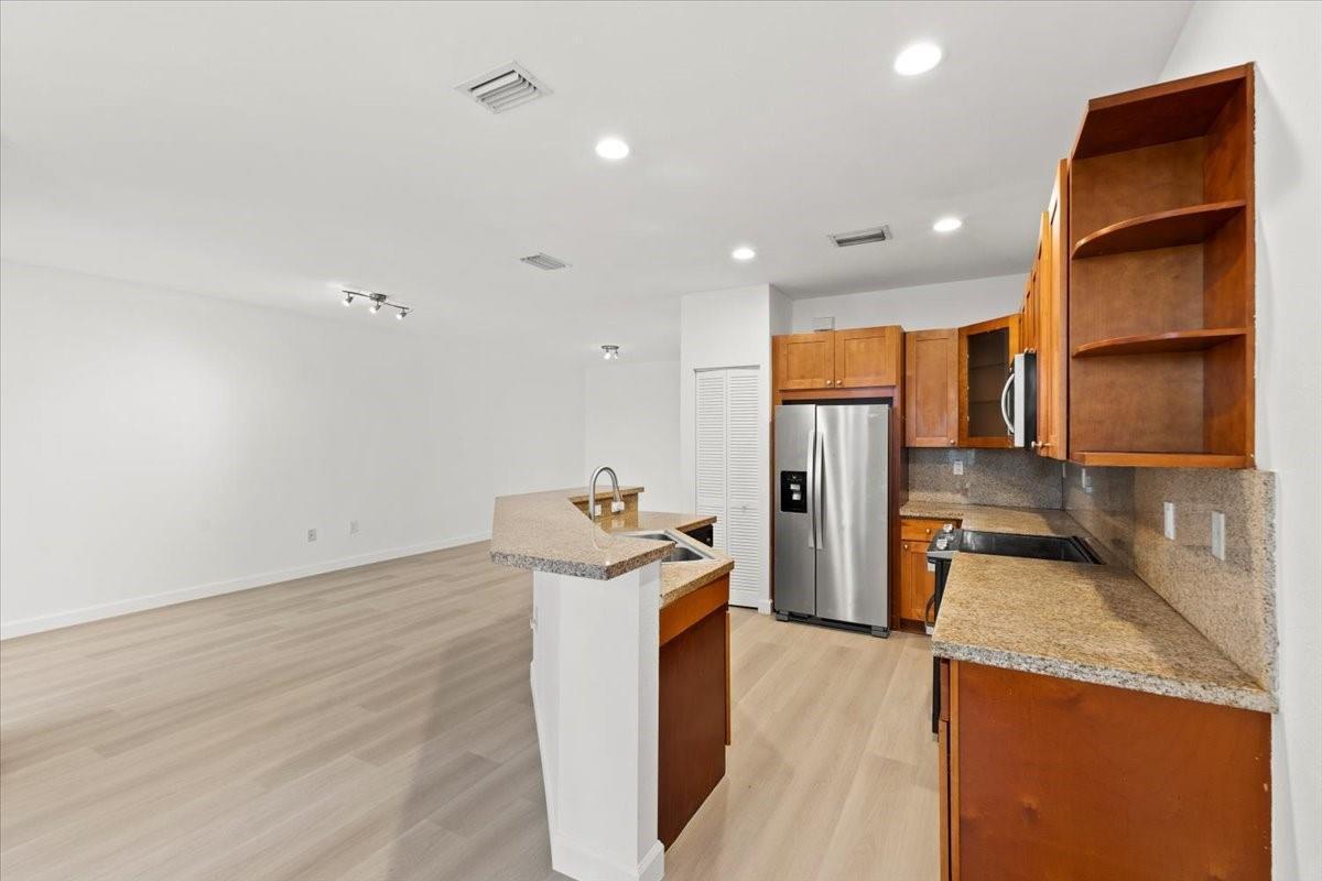 10821 NW 76th Lane # 10821, Doral FL 33178 photo 4