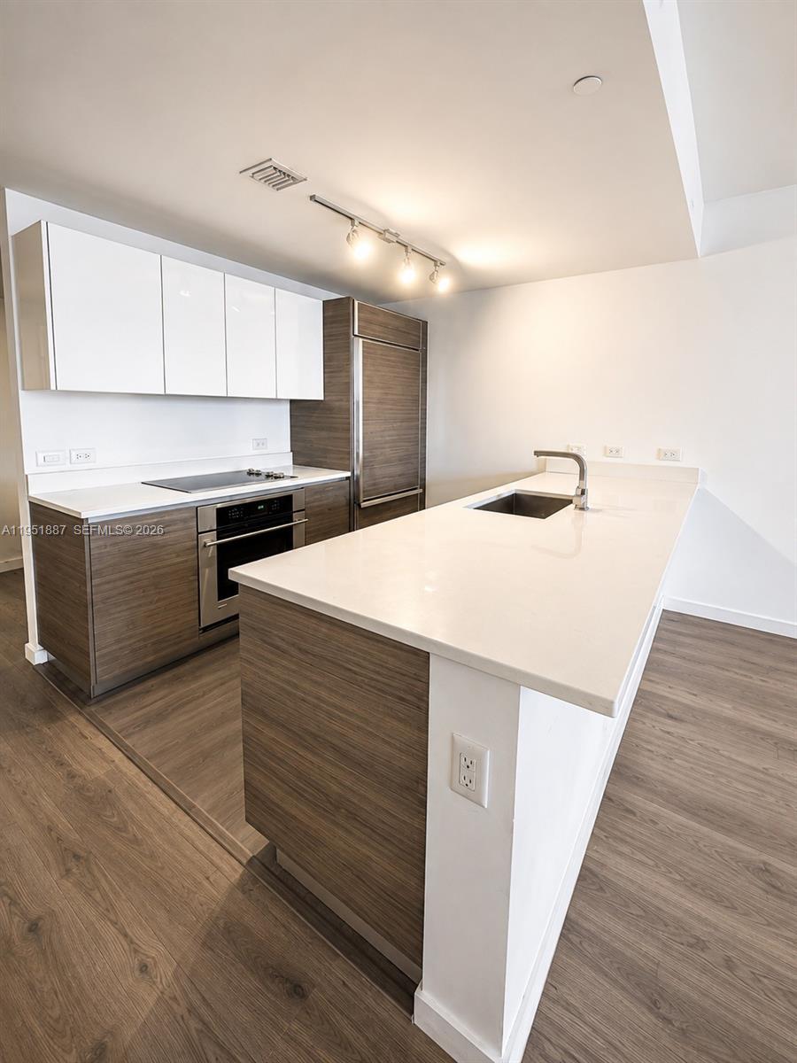 1100 S Miami Ave # 2111, Miami FL 33130 photo 4