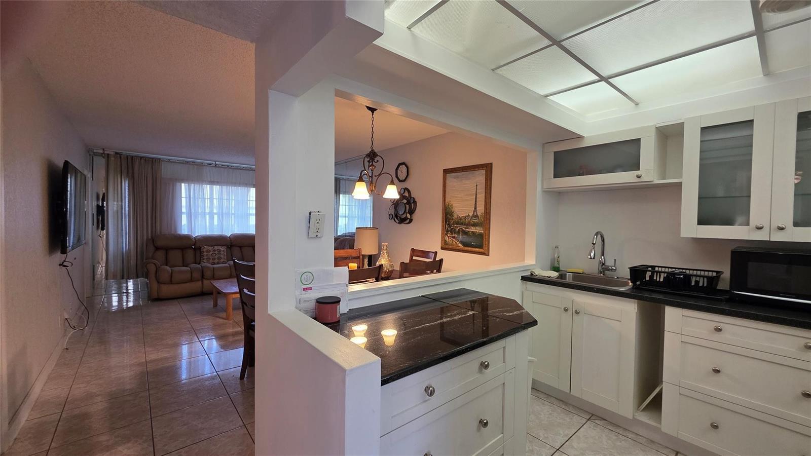 5111 W Oakland Park Boulevard # 104, Lauderdale Lakes FL 33313 photo 2