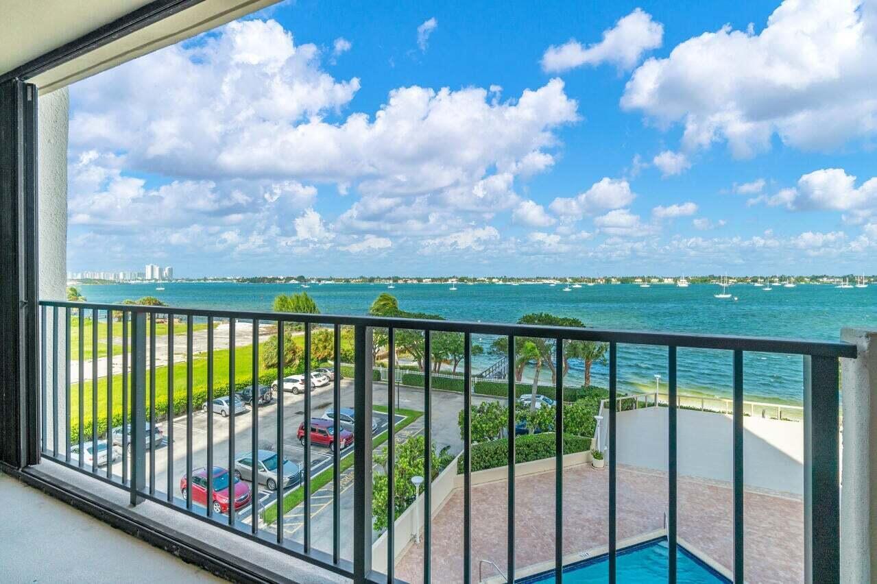 5600 N Flagler Drive # 408, West Palm Beach FL 33407