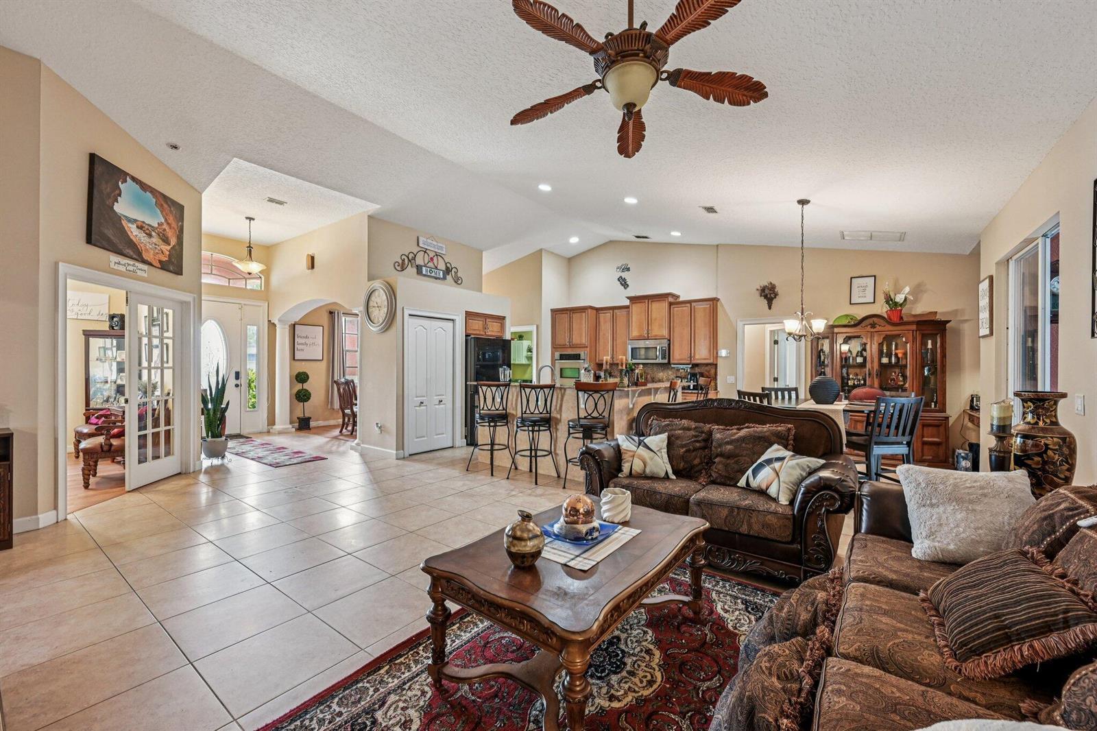 3044 SW Savona Boulevard, Port St. Lucie FL 34953 photo 4
