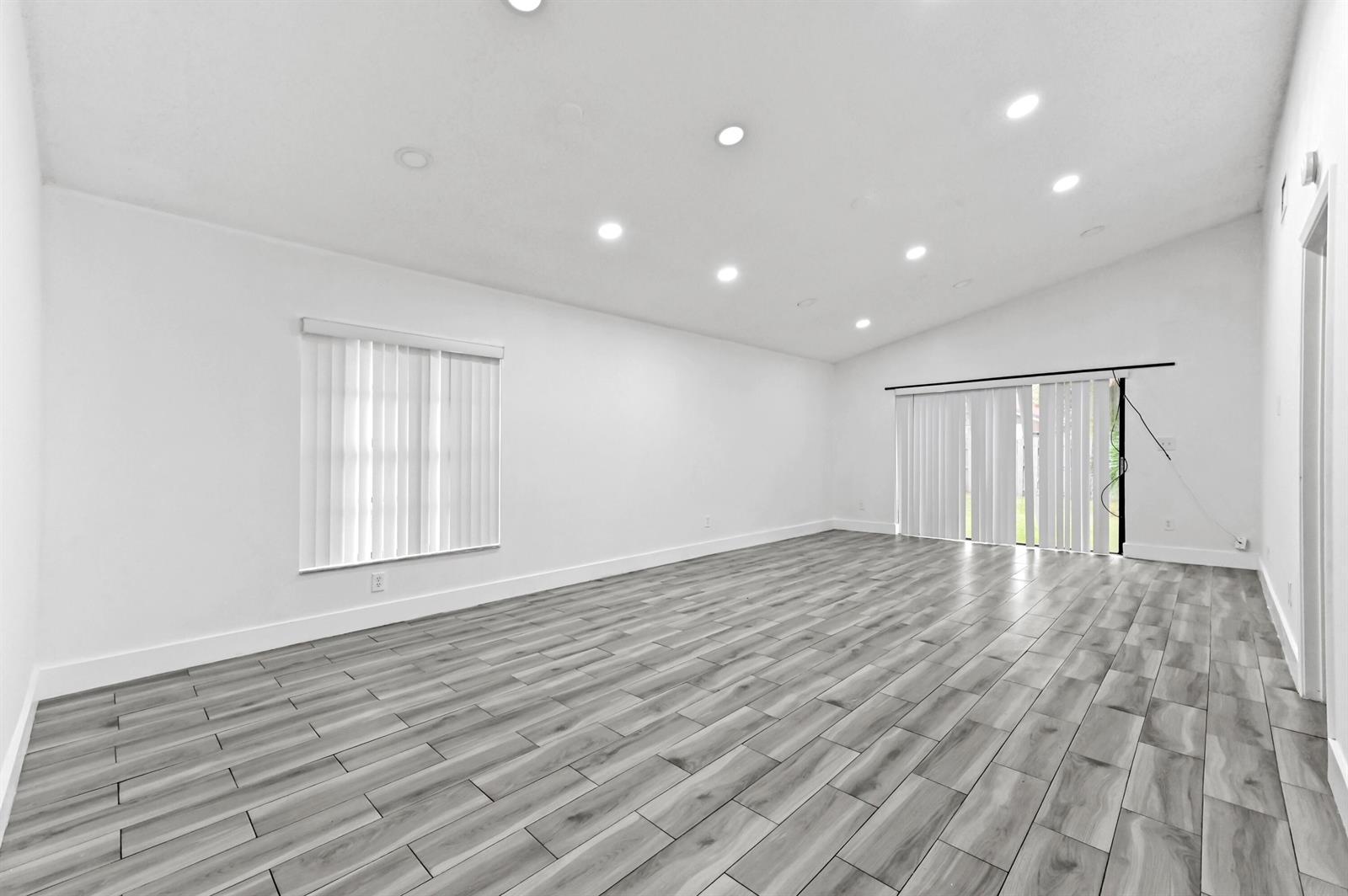 1390 Summit Run Circle, West Palm Beach FL 33415 photo 5