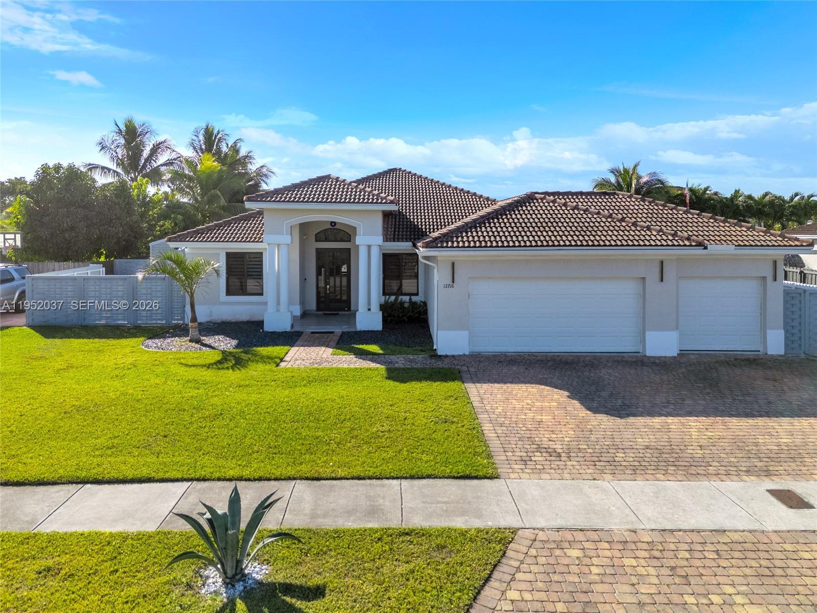 12716 SW 224th St, Miami FL 33170