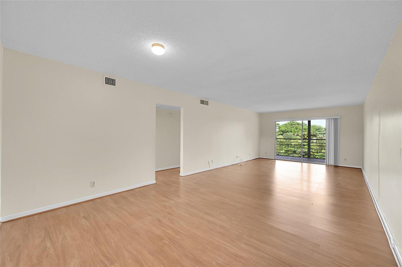 2502 Antigua Terrace # J4, Coconut Creek FL 33066 photo 4
