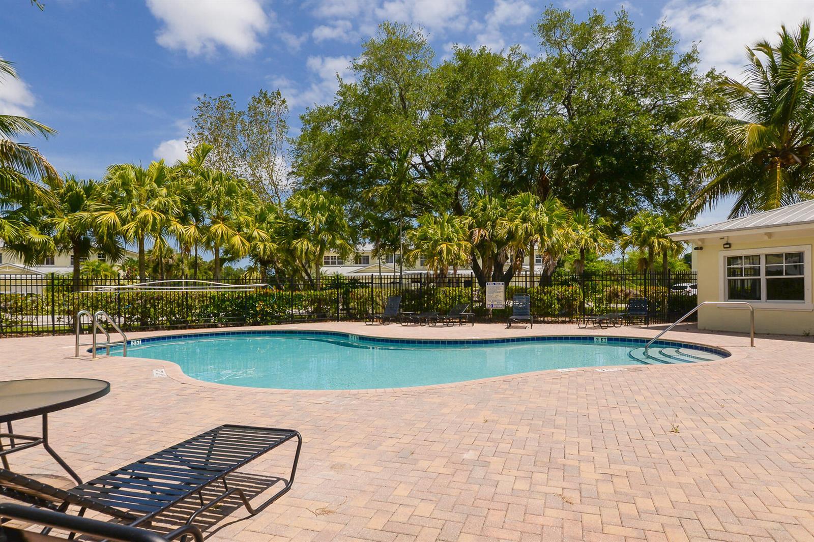2626 Creekside Drive, Fort Pierce FL 34981 photo 2