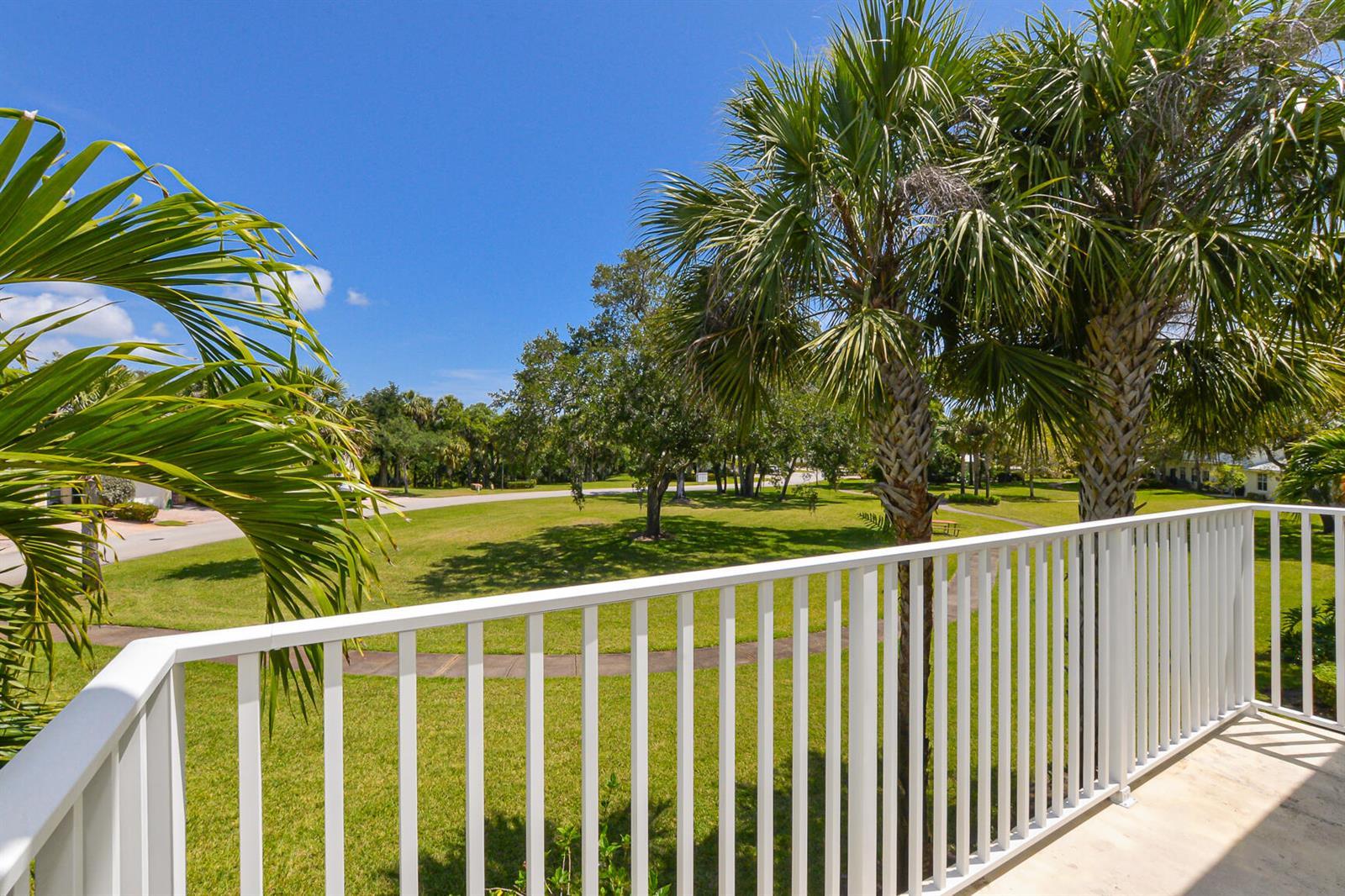 2626 Creekside Drive, Fort Pierce FL 34981 photo 4