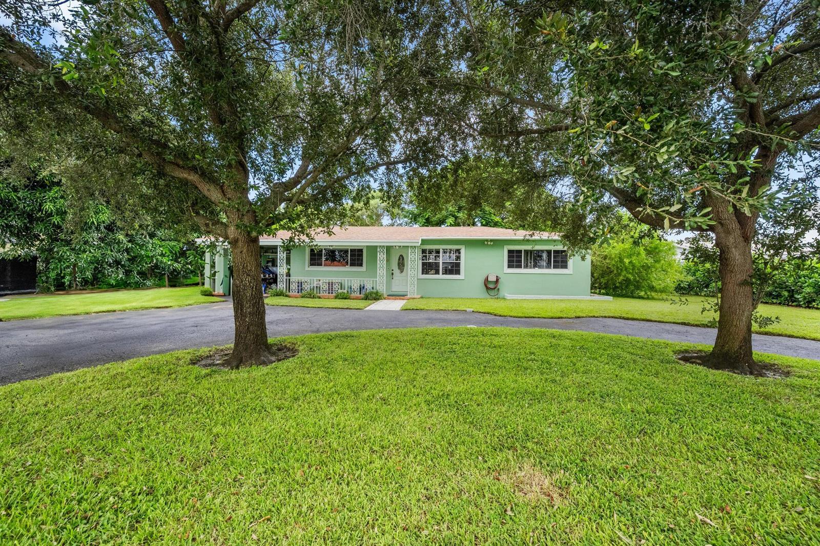 6400 Carambola Circle, West Palm Beach FL 33406 photo 2