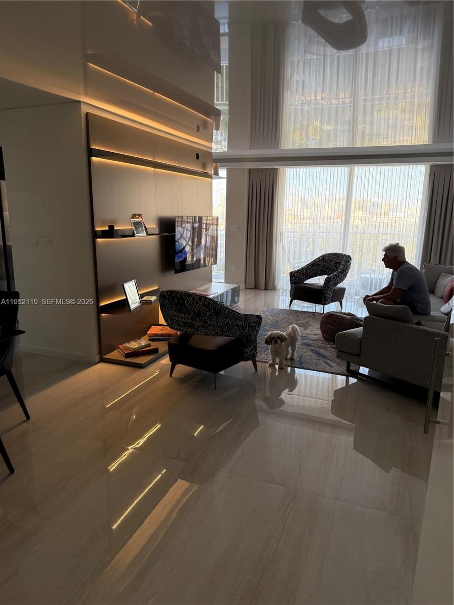210 174th St # 911, Sunny Isles Beach FL 33160 photo 2