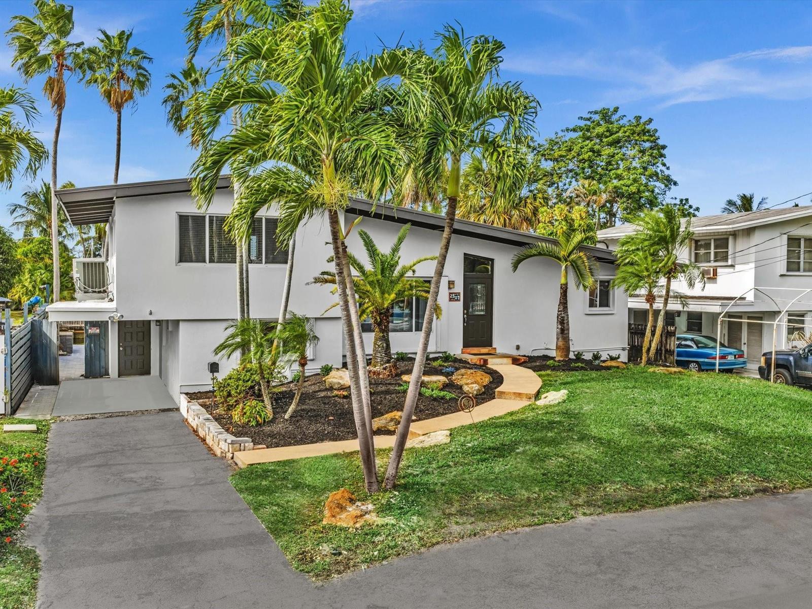 2507 Okeechobee Lane, Fort Lauderdale FL 33312
