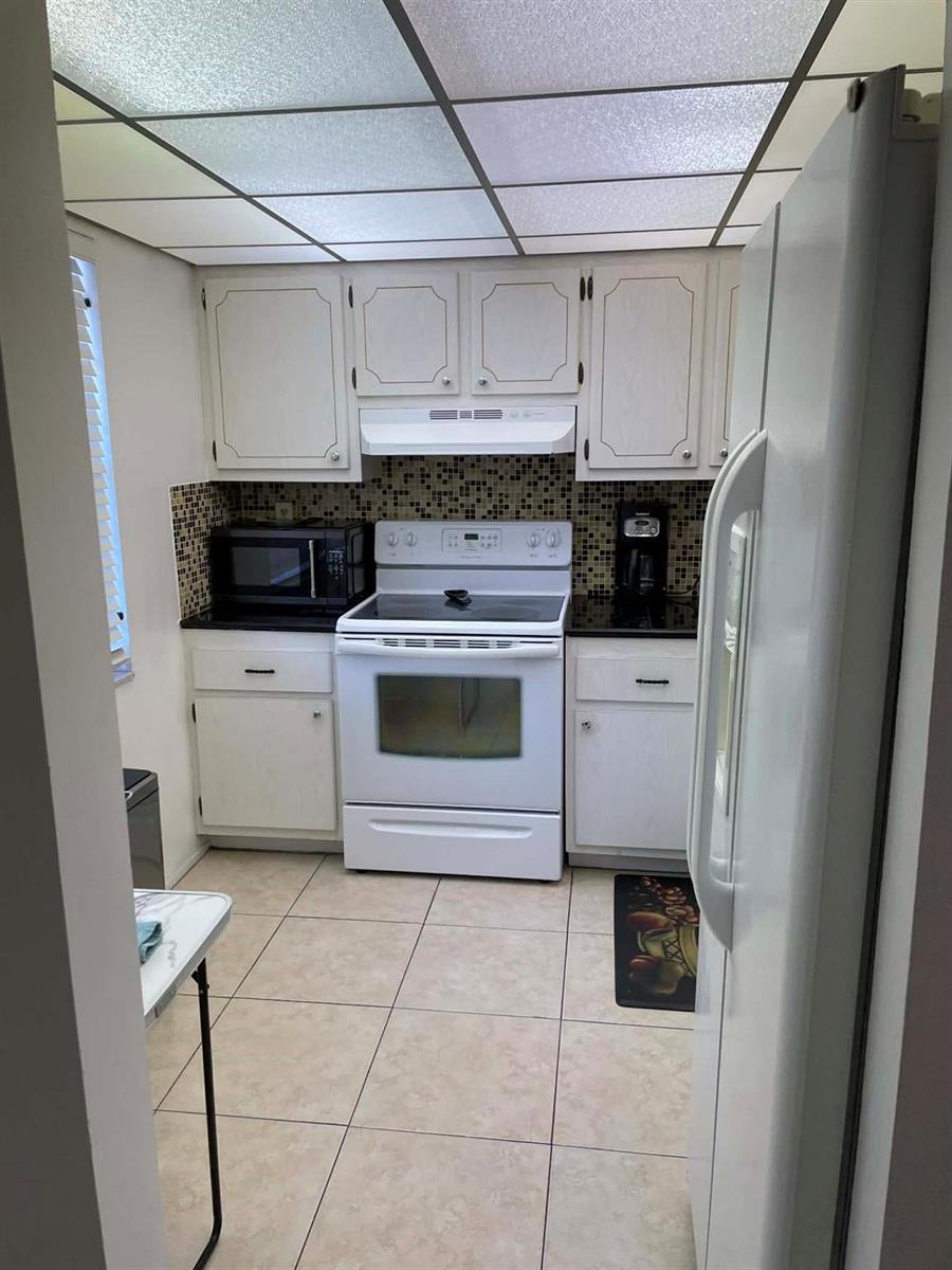 4899 NW 26th Court # 453, Lauderdale Lakes FL 33313