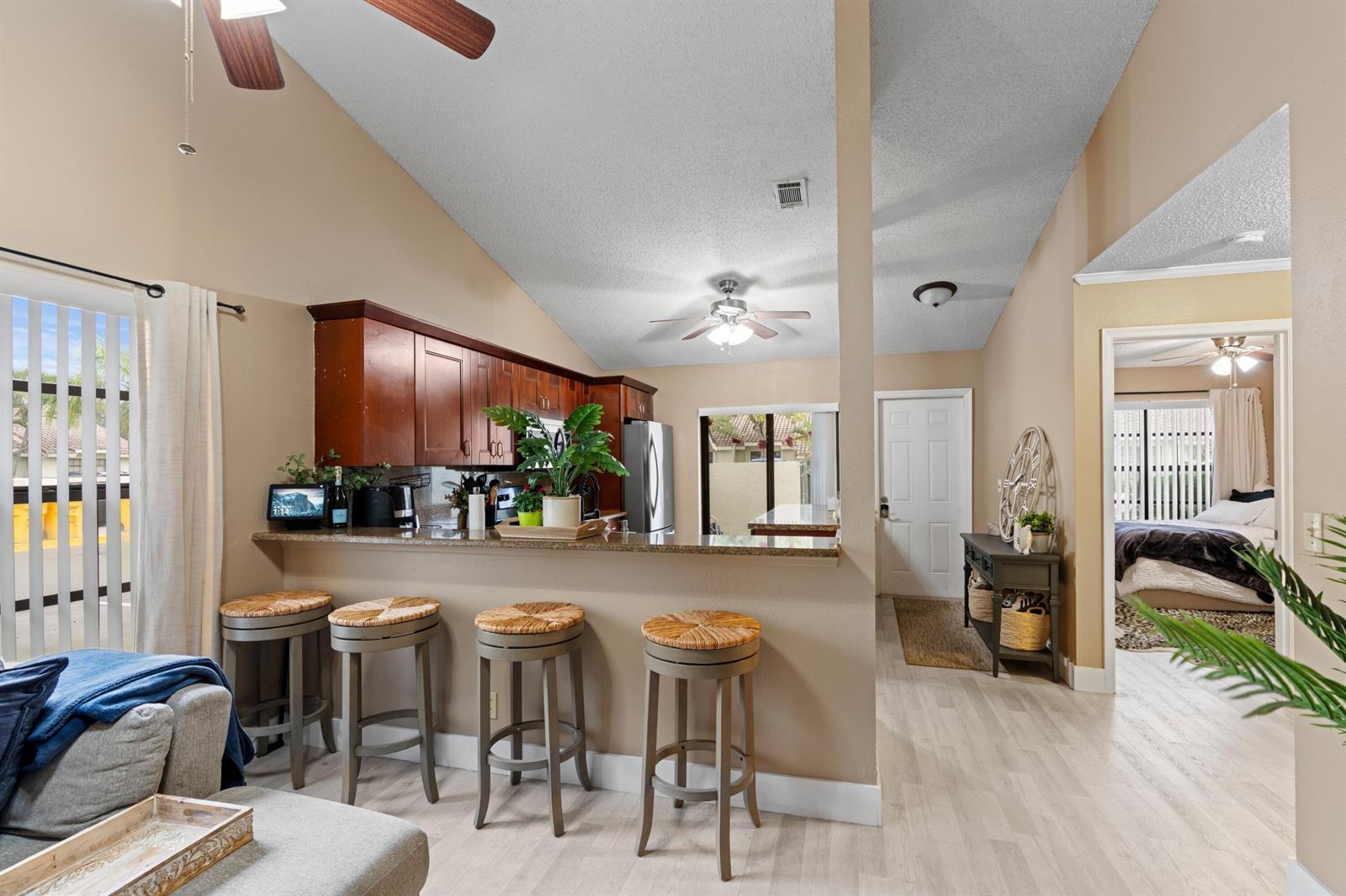 492 Hardwood Place, Boca Raton FL 33431 photo 5