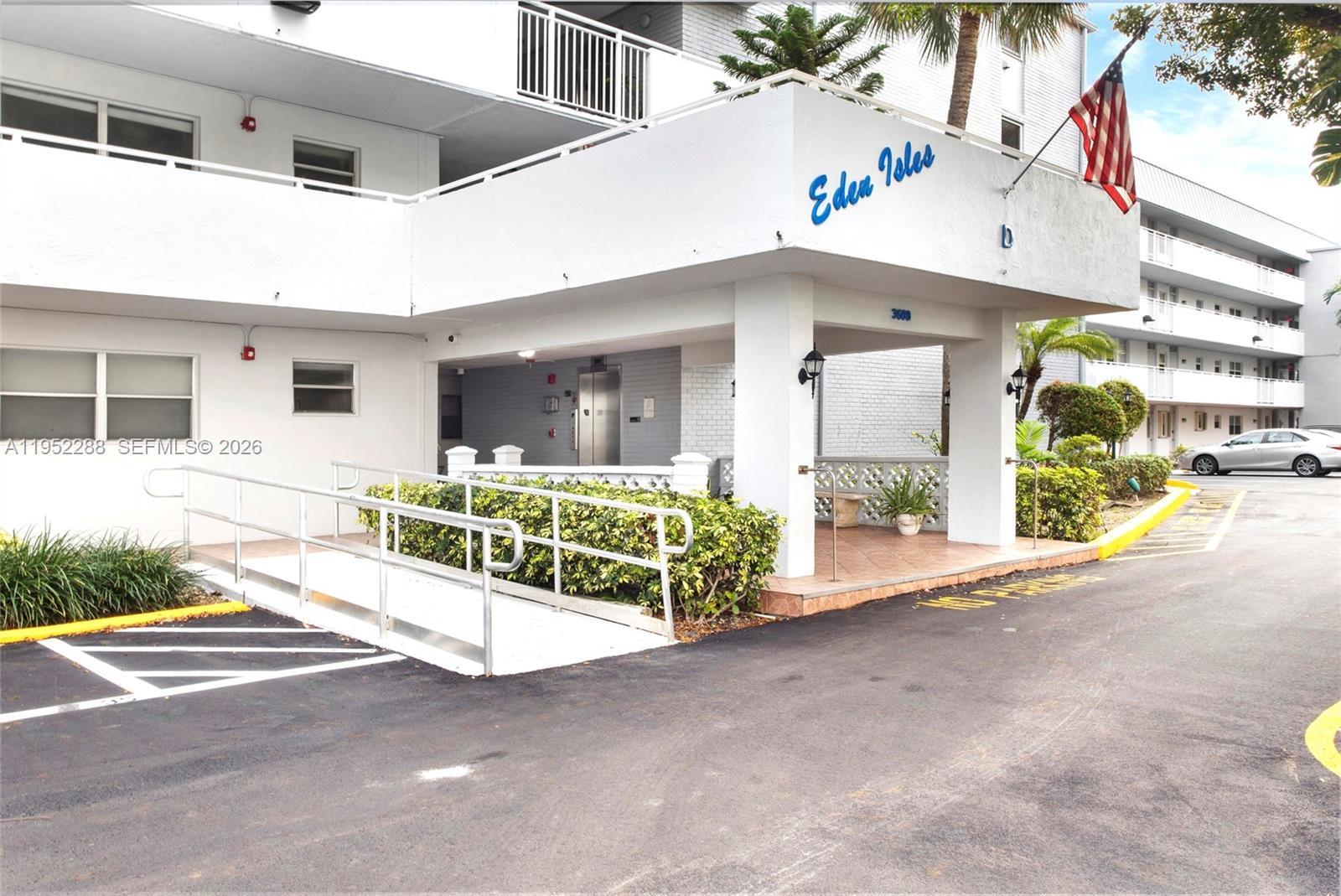 3600 NE 170th St # 312, North Miami Beach FL 33160 photo 2