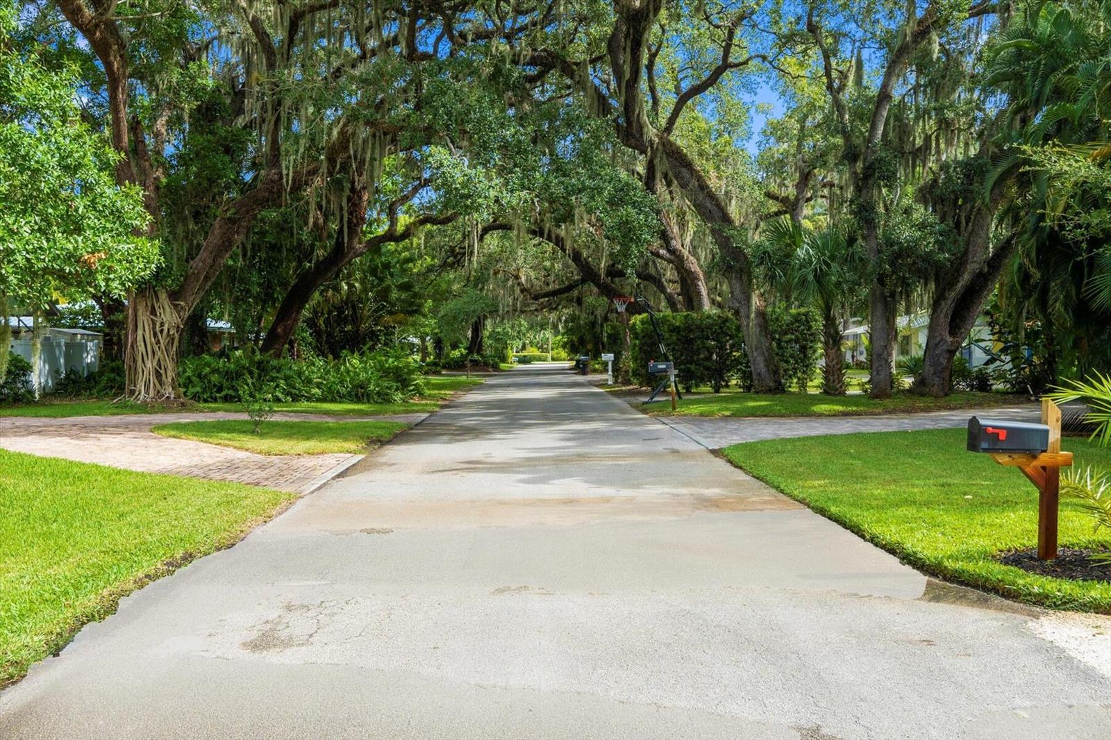 2706 10th Avenue, Vero Beach FL 32960