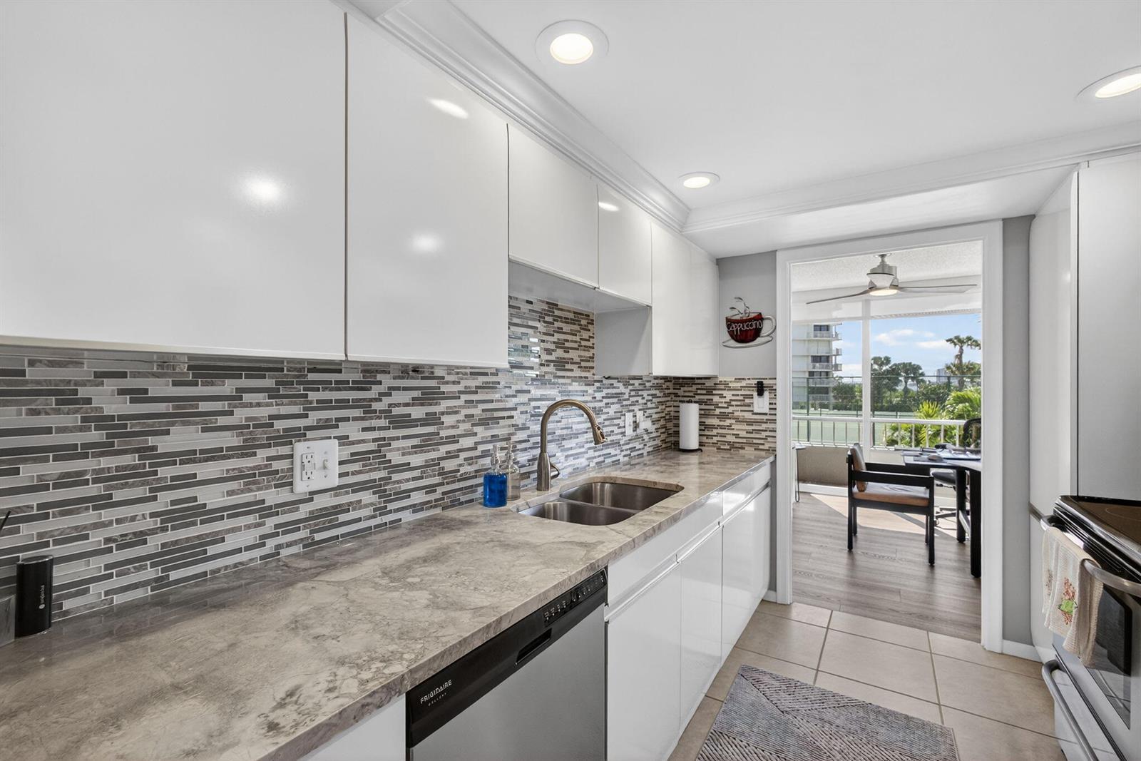 5510 N Ocean Drive # 2d, Singer Island FL 33404 photo 5