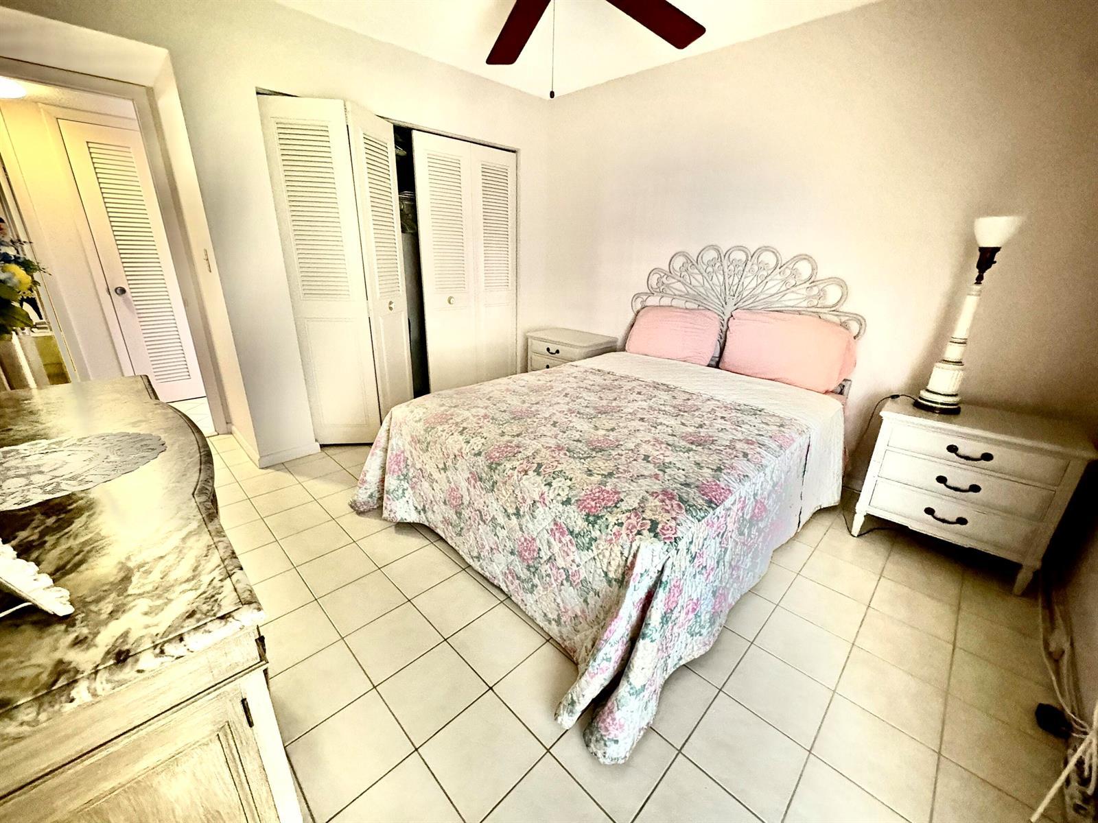 19 Golfs Edge F, West Palm Beach FL 33417 photo 5