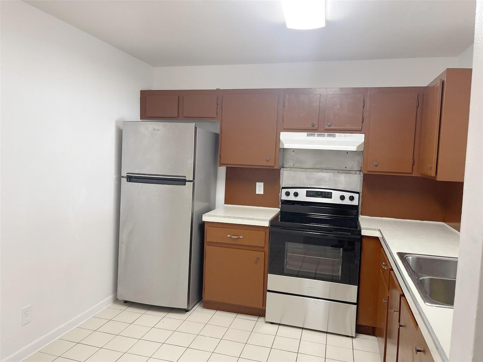 4104 NW 114th Avenue, Coral Springs FL 33065 photo 3