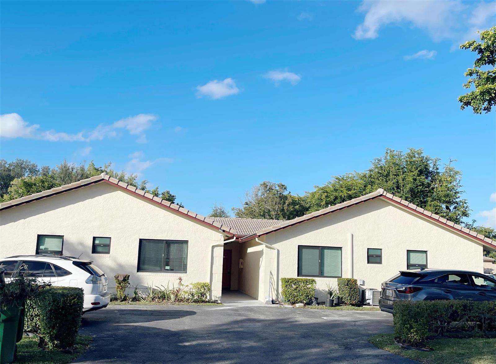 4104 NW 114th Avenue, Coral Springs FL 33065